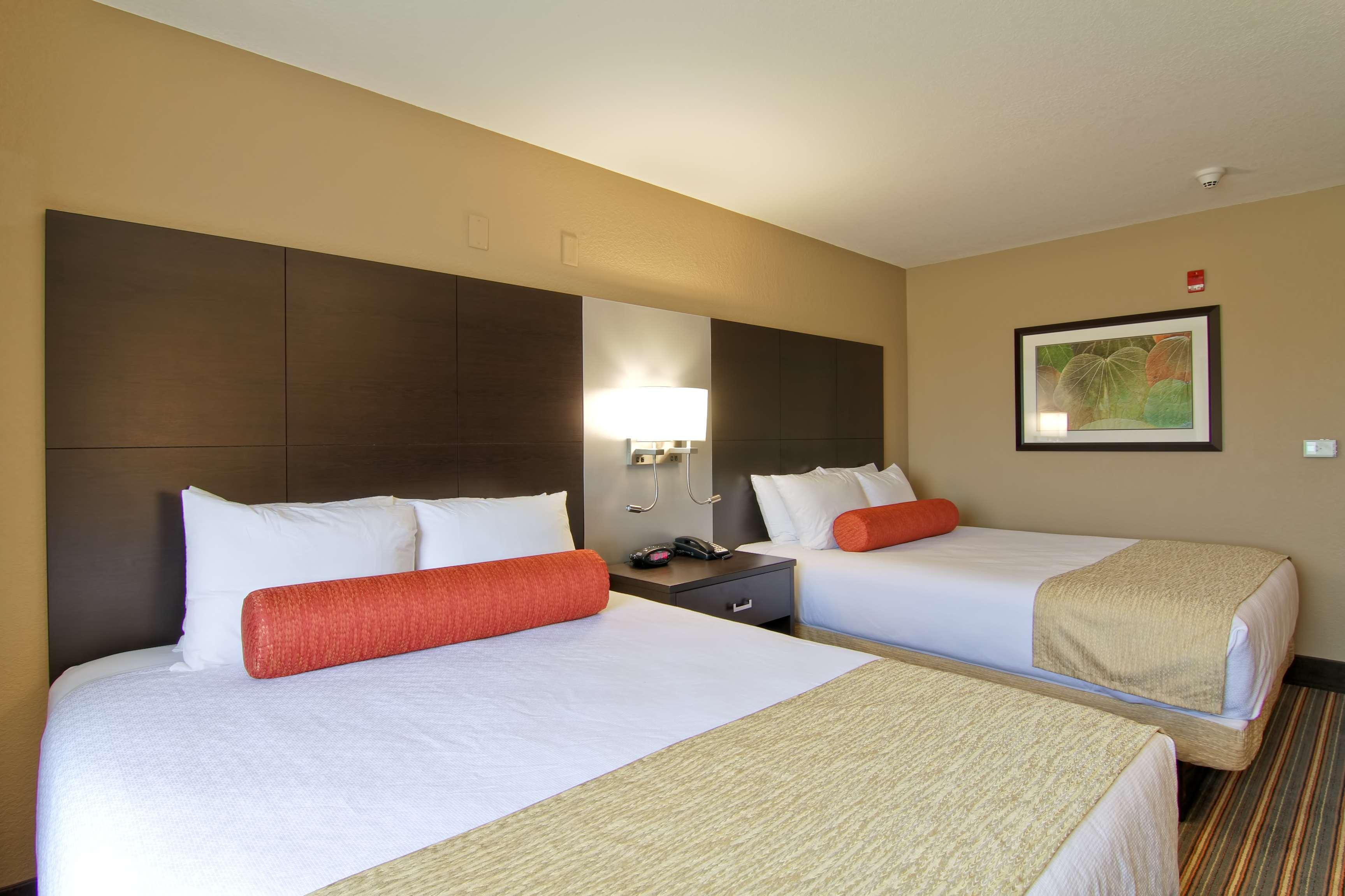 Best Western Plus Woodstock Inn & Suites Eksteriør billede