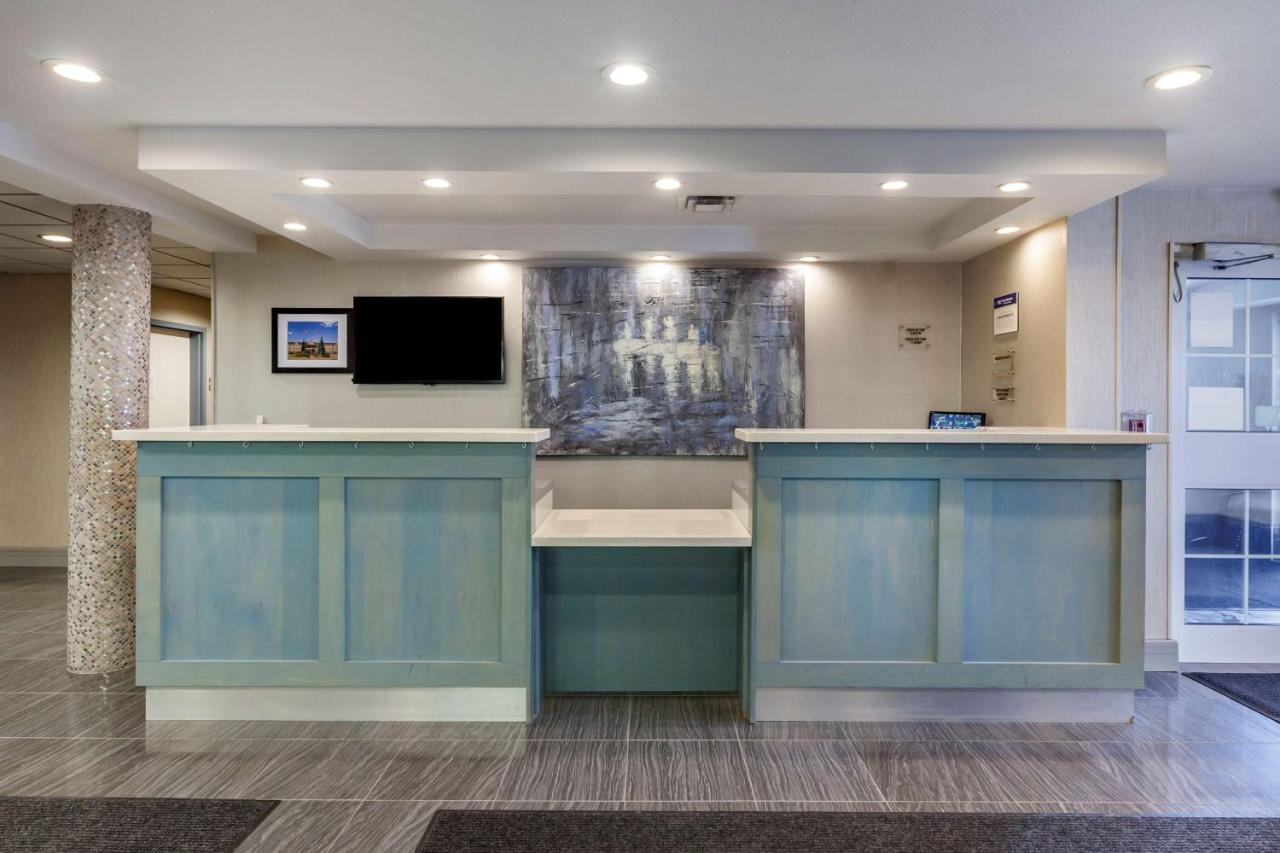 Best Western Plus Woodstock Inn & Suites Eksteriør billede