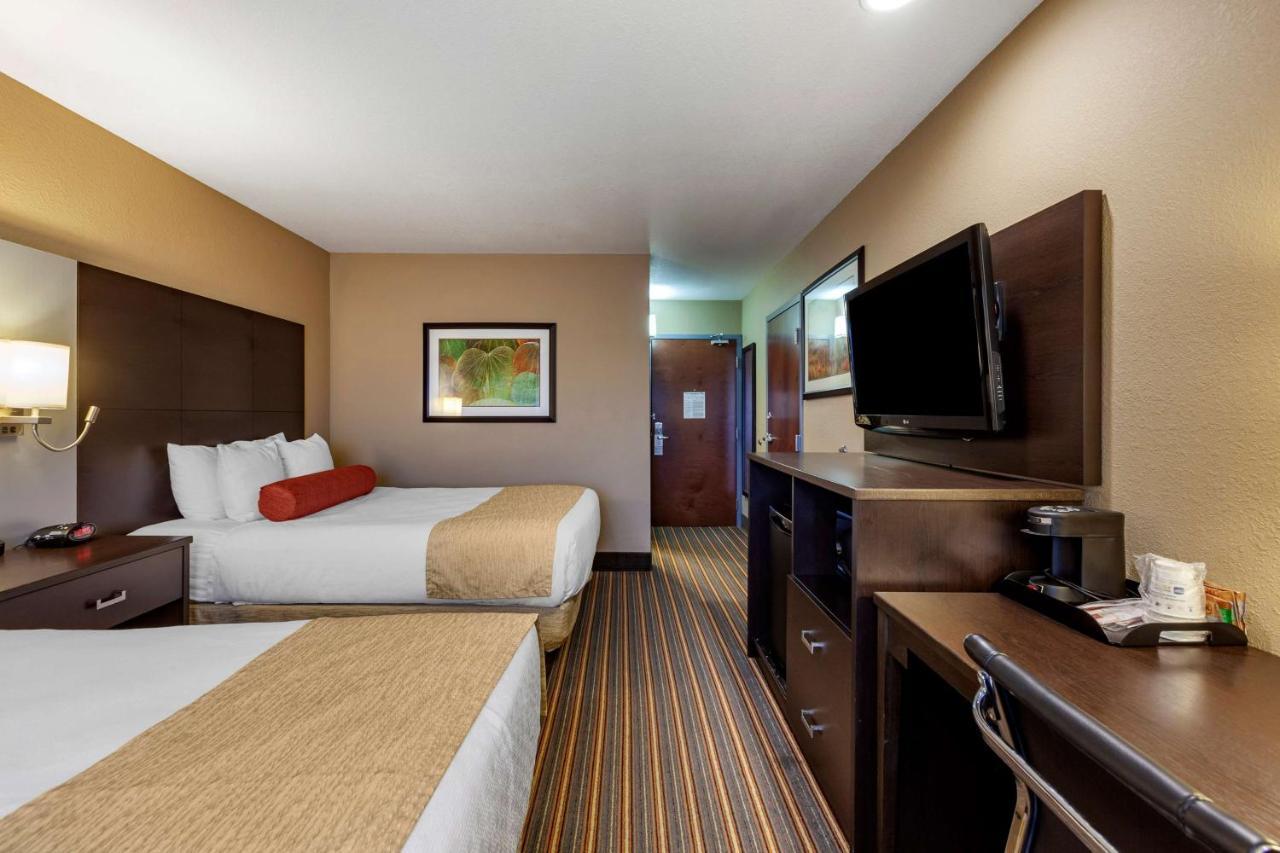 Best Western Plus Woodstock Inn & Suites Eksteriør billede