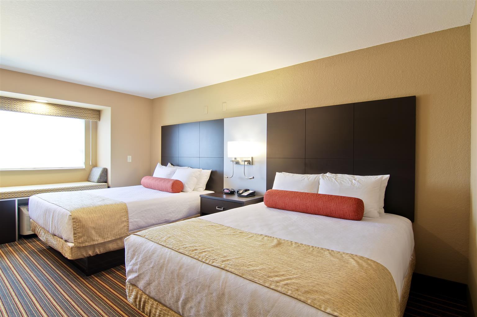 Best Western Plus Woodstock Inn & Suites Eksteriør billede